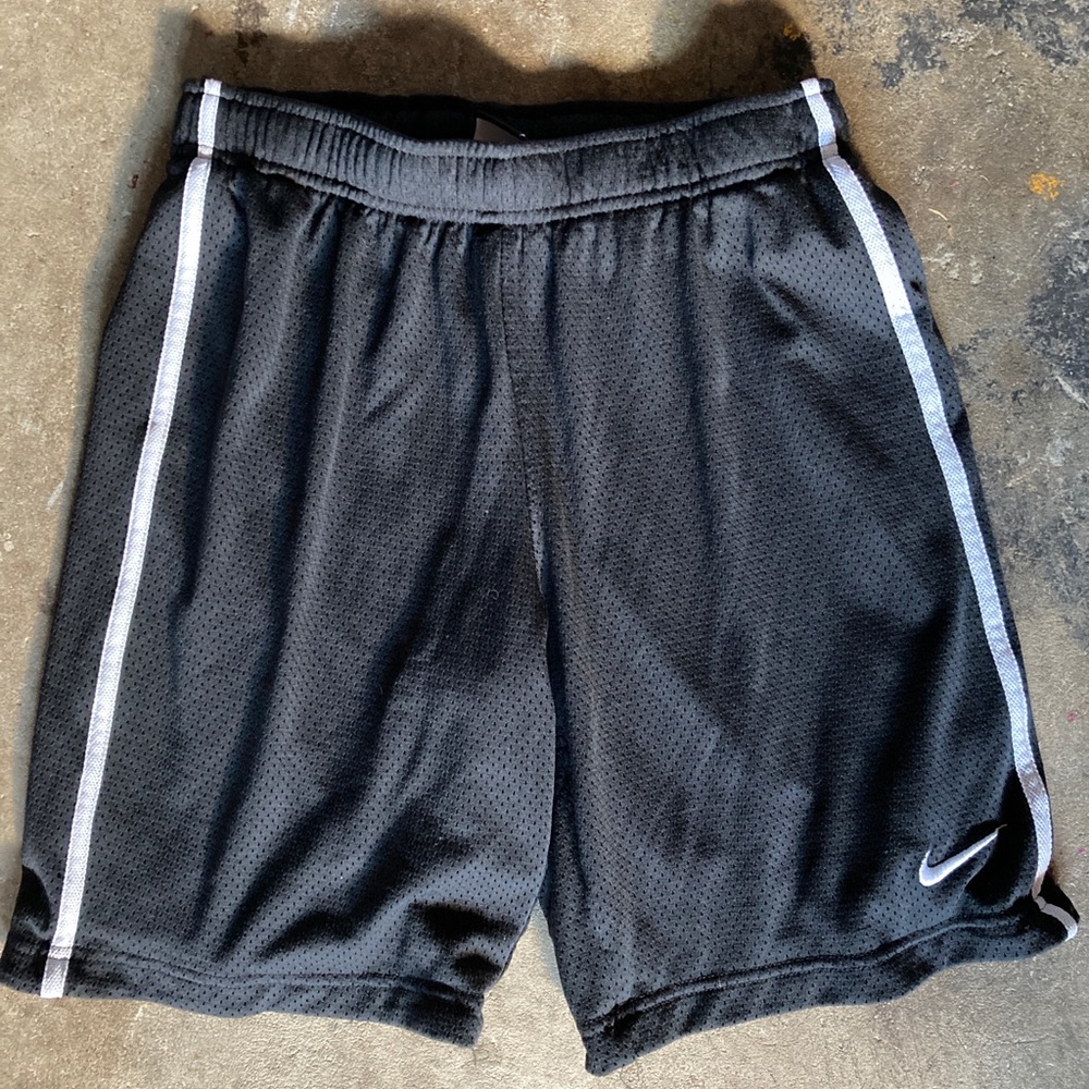 Nike Basketball Athletic Shorts Medium